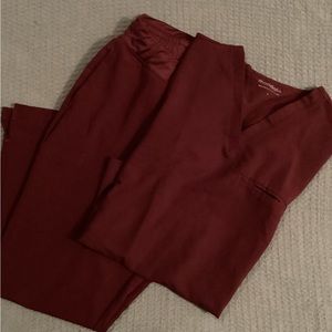 MANDALA scrub set in burgundy size Large Petite